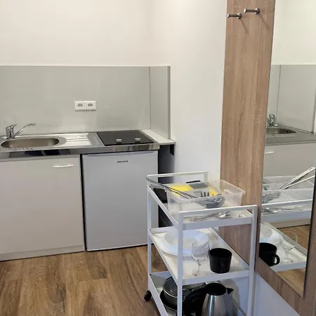 Zimmer24frei Boardinghouse Apartament *