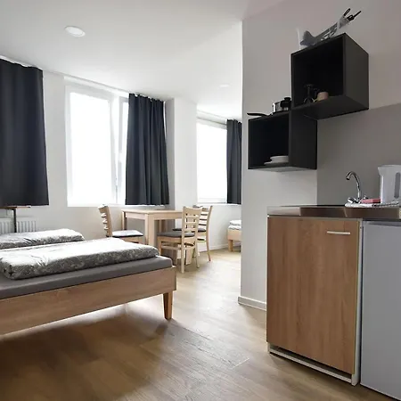 Zimmer24frei Boardinghouse דירה