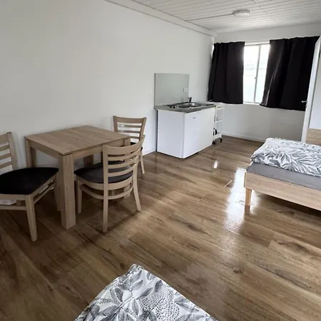 Zimmer24frei Boardinghouse * Cologne