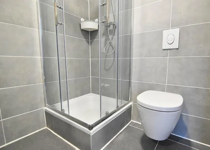 Zimmer24frei Boardinghouse * Kolonia