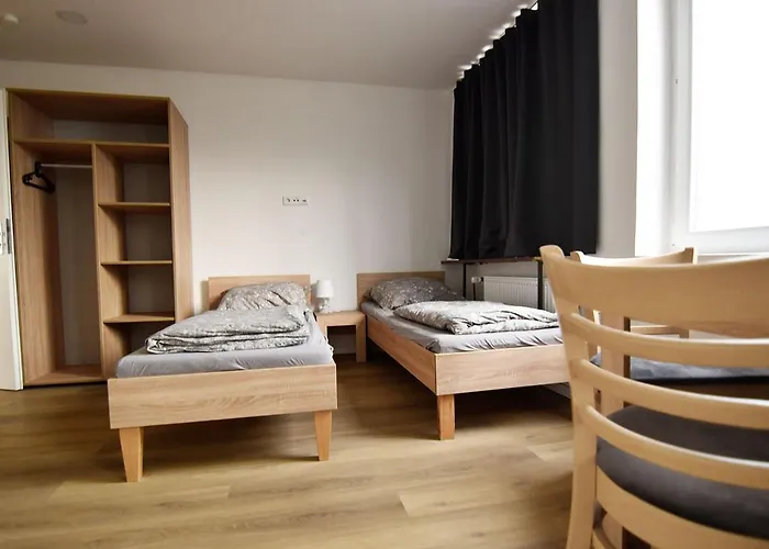 Zimmer24frei Boardinghouse Colonia