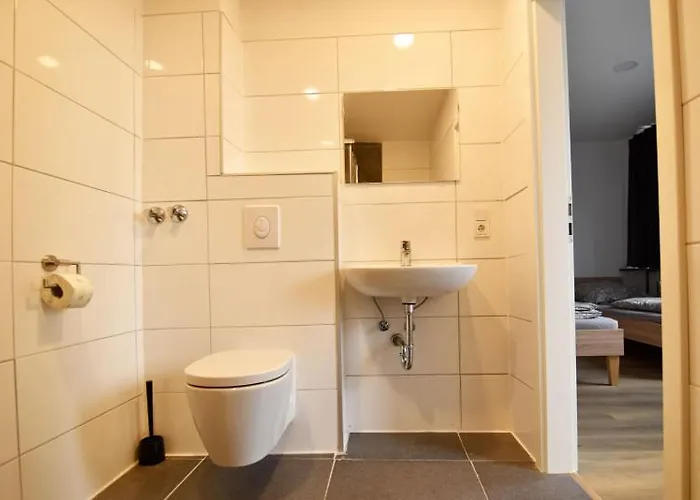 Zimmer24frei Boardinghouse * קלן