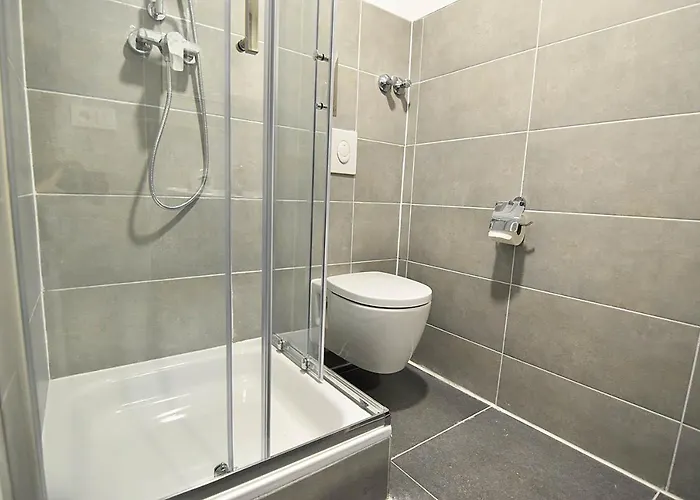 Zimmer24frei Boardinghouse * Köln